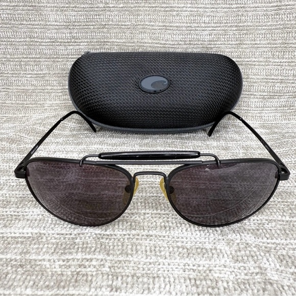 Vintage Costa Del Mar Aviator Sunglasses Black Frame Polarized Lens 64-15 Italy